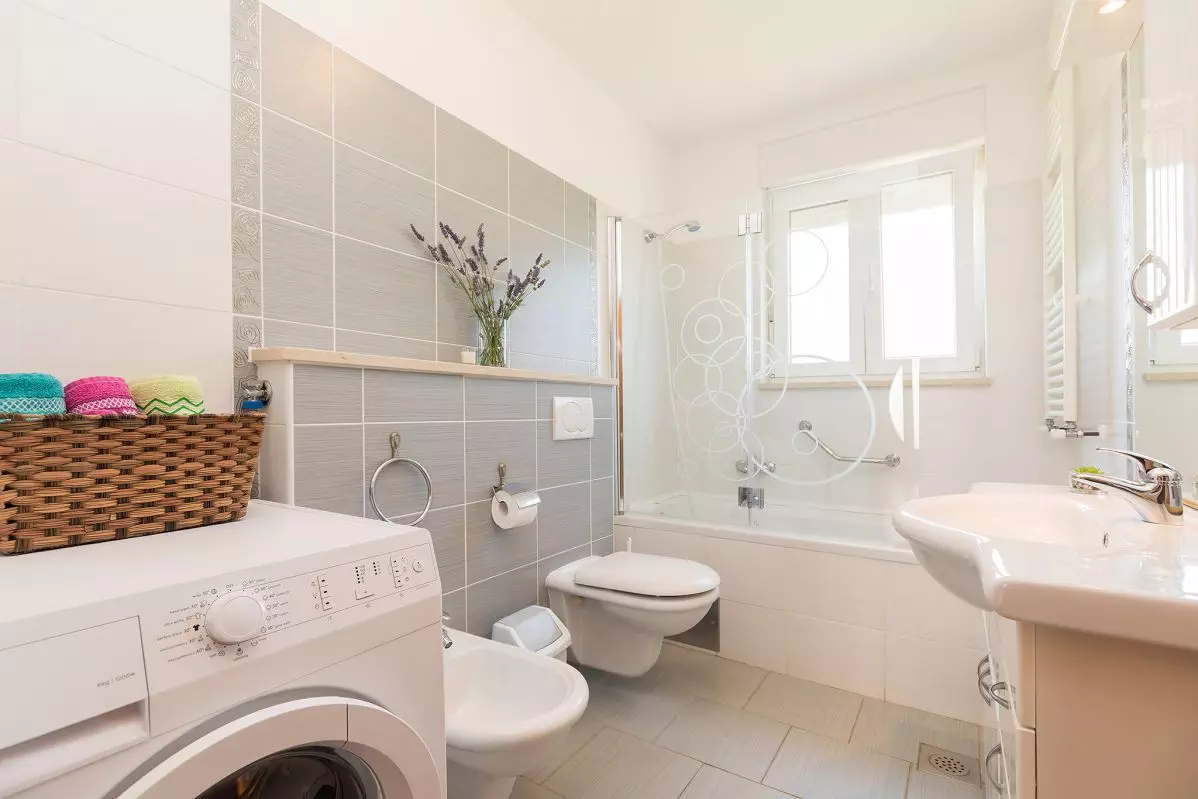 Apartments Barbara Novigrad Istria - full bathroom